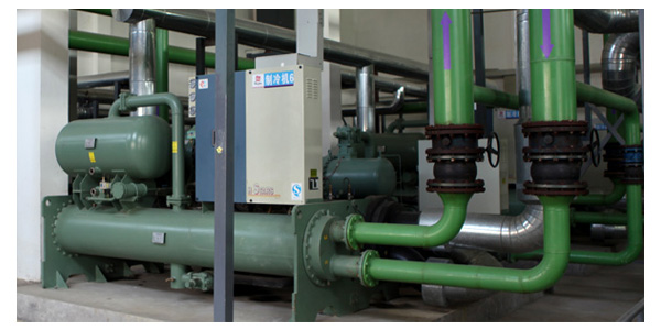 螺桿式水源熱泵機組廠家完成測試，用戶安裝簡便